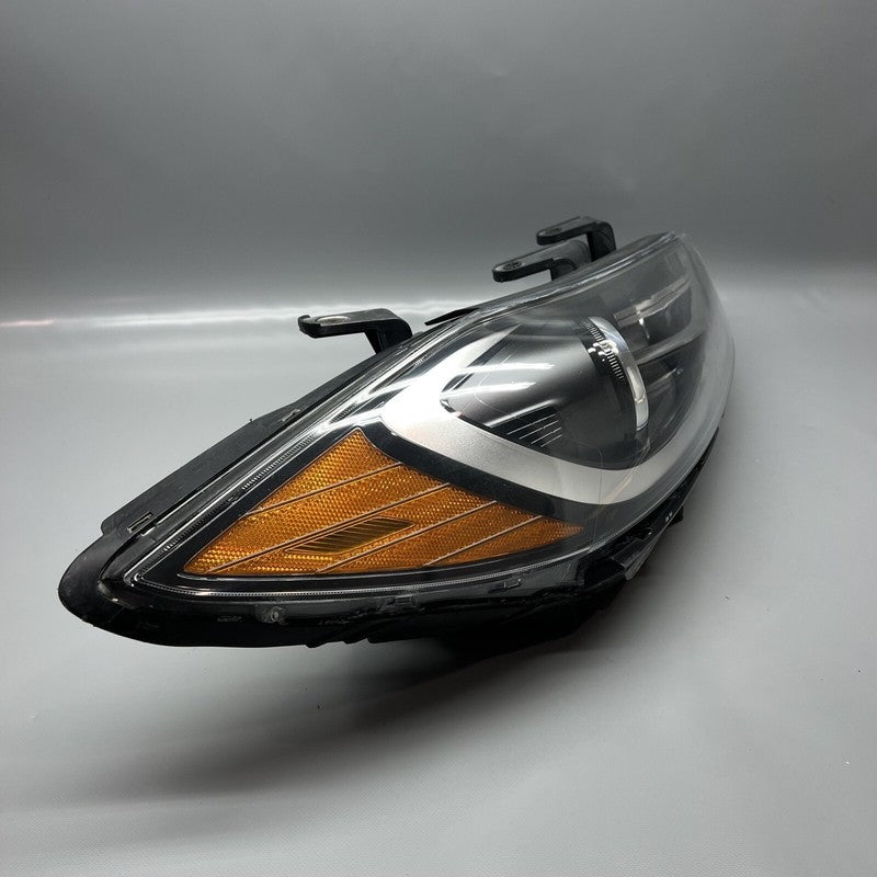 HYUNDAI ELANTRA HEADLIGHT RIGHT PASSENGER 2017 2018 HALOGEN OEM 