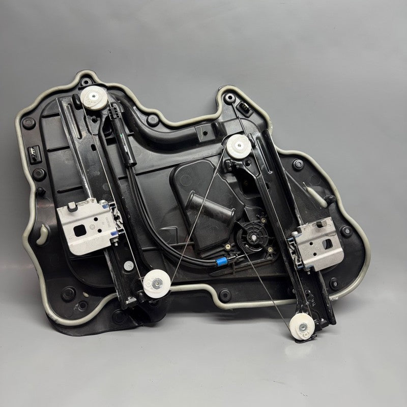TESLA MODEL 3 WINDOW REGULATOR RIGHT REAR 2017 2018 2019 2020 OEM 1096