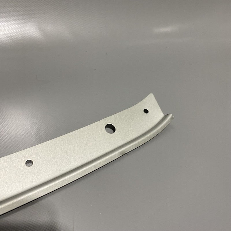 67071000 MASERATI QUATTROPORTE CENTRAL EDGE BRACKET 2003 2004 2005 2006 2007 OEM