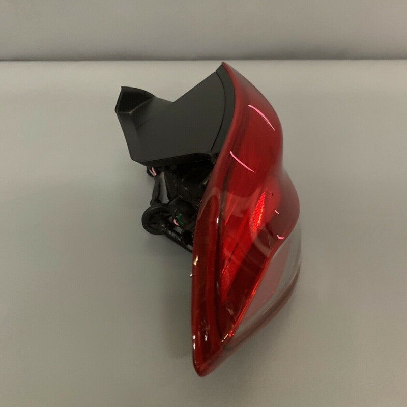 92401-G30 HYUNDAI ELANTRA TAIL LIGHT LEFT DRIVER 92401-G30 2017 2018 OEM 92401-G30