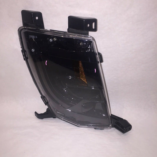 100599500E TESLA MODEL S RIGHT SIDE FOG LIGHT 2015 2016 OEM
