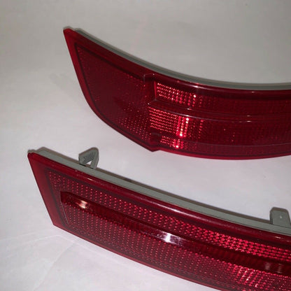 A1648201174KZ MERCEDES BENZ GL300 GL320 REAR BUMPER LEFT & RIGHT REFLECTOR 2007 2008 2009 OEM