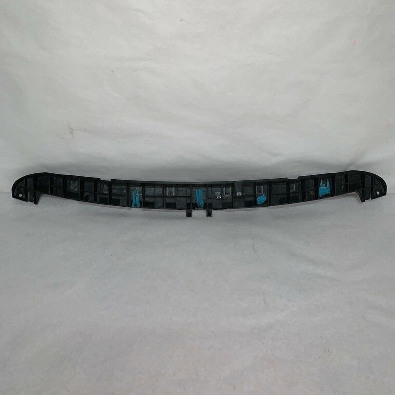 4W0807862 BENTLEY FLYING SPUR REAR BUMPER STRIP GUIDE PROFILE BRACKET 2013 2014 2015 2016 