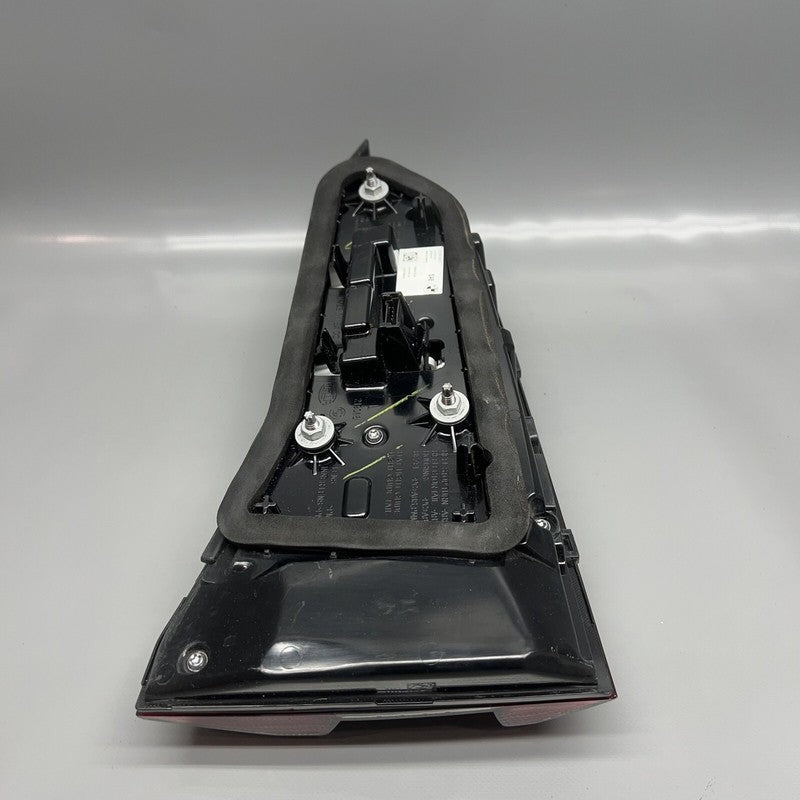 8793199807 BMW X5 TAIL LIGHT LEFT DRIVER INNER 2019 2020 2021 OEM 7793199707