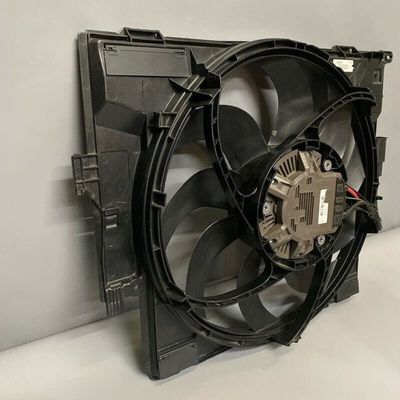 7608409 BMW 428 RADIATOR COOLING FAN 328 F32 F30 7608409 2012 2013 2014 2015 OEM