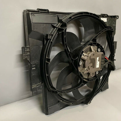 7608409 BMW 428 RADIATOR COOLING FAN 328 F32 F30 7608409 2012 2013 2014 2015 OEM