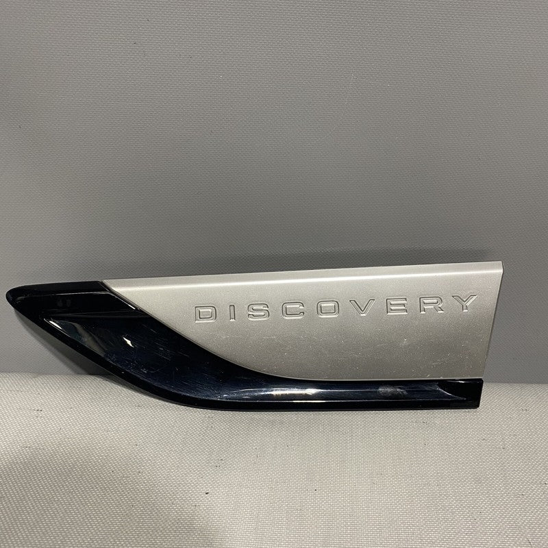 HY32-280B11-CB LAND ROVER DISCOVERY 5 L462 FENDER MOLDING TRIM LEFT FRONT OEM 2017 2018 2019