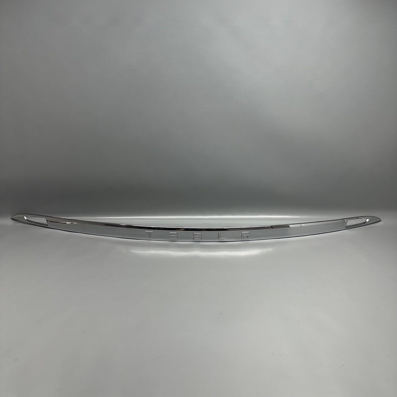 1025776-00-A TESLA MODEL S LIFTGATE CHROME TRIM MOLDING 2012 2013 2014 2015 OEM 1025776-00-A