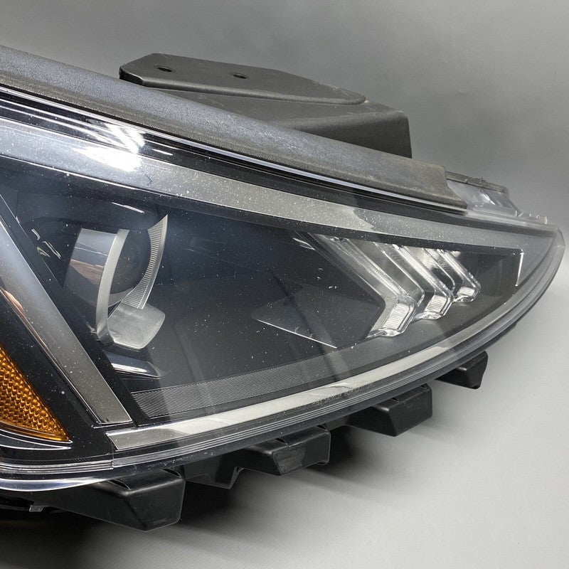HYUNDAI ELANTRA HEADLIGHT RIGHT PASSENGER 92102F3500 2019 2020 HALOGEN
