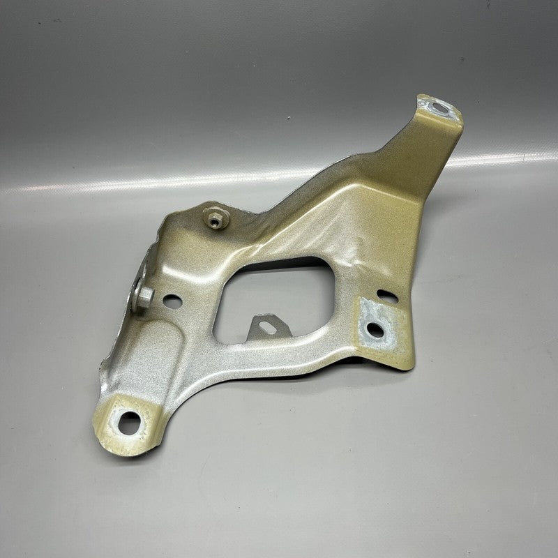 1086017-00-D TESLA MODEL 3 FENDER SUPPORT BRACKET LEFT 2017 18 19 20 2021 OEM 1086017-00-D