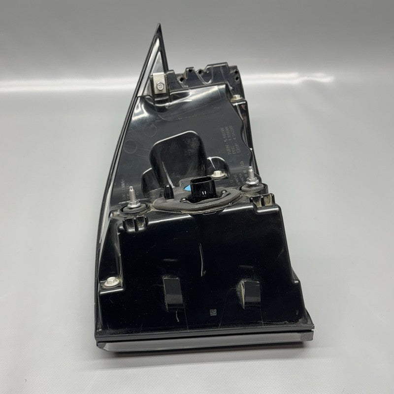1034332-00-A TESLA MODEL X TAIL LIGHT LEFT DRIVER 2016 2017 2018 2019 2020 OEM 1034332-00-A