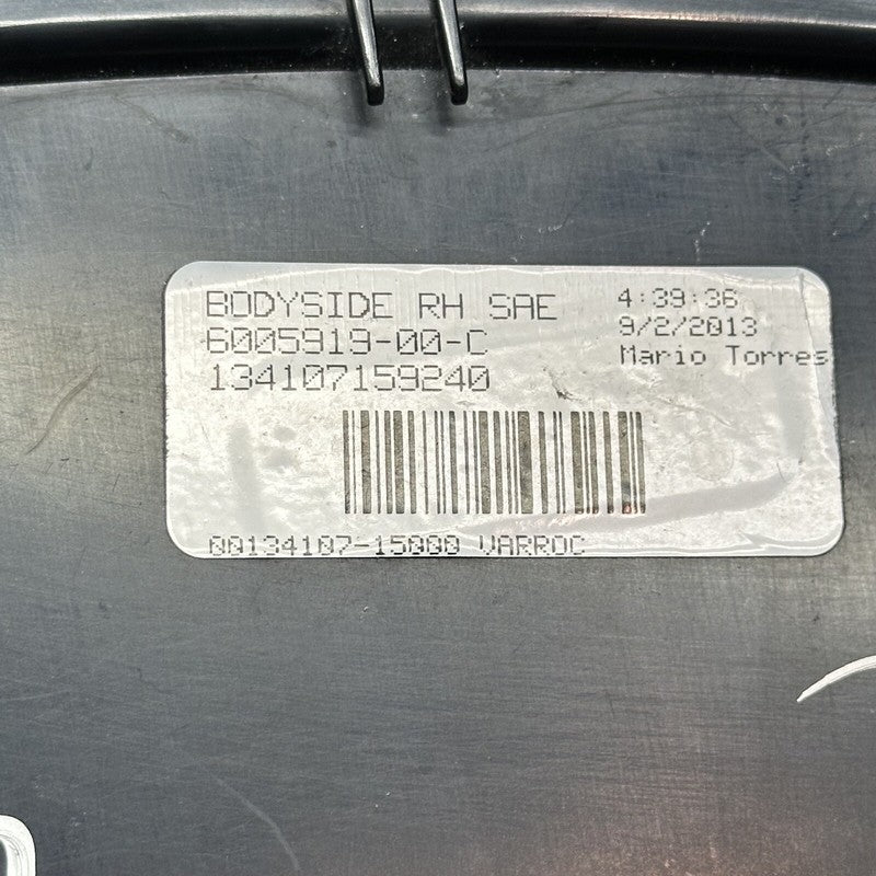 1502088-00-B TESLA MODEL S TAIL LIGHT RIGHT PASSENGER 2016 2017 2018 2019 2020 DAMAGED