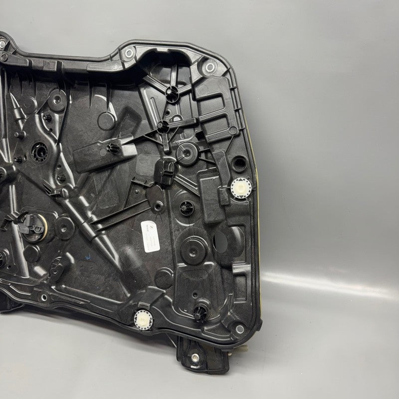 BMW 330 M430 WINDOW REGULATOR LEFT FRONT 2019 2020 2021 2022 2023 2024