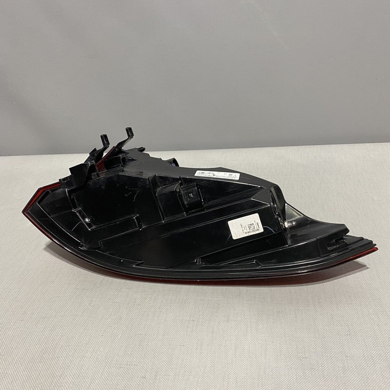 PORSCHE CAYENNE TAIL LIGHT LEFT DRIVER SIDE 7P5945207R LED OEM 2015 20