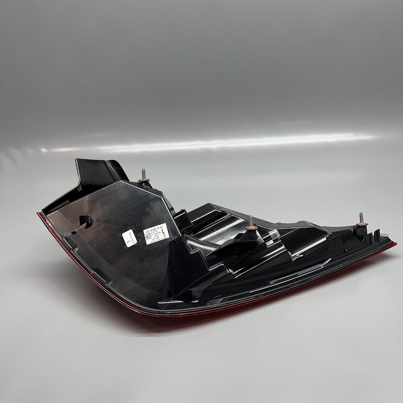 A1189067900 MERCEDES BENZ CLA45 AMG TAIL LIGHT LEFT CLA250 2020 2021 2022 2023 2024 2025 