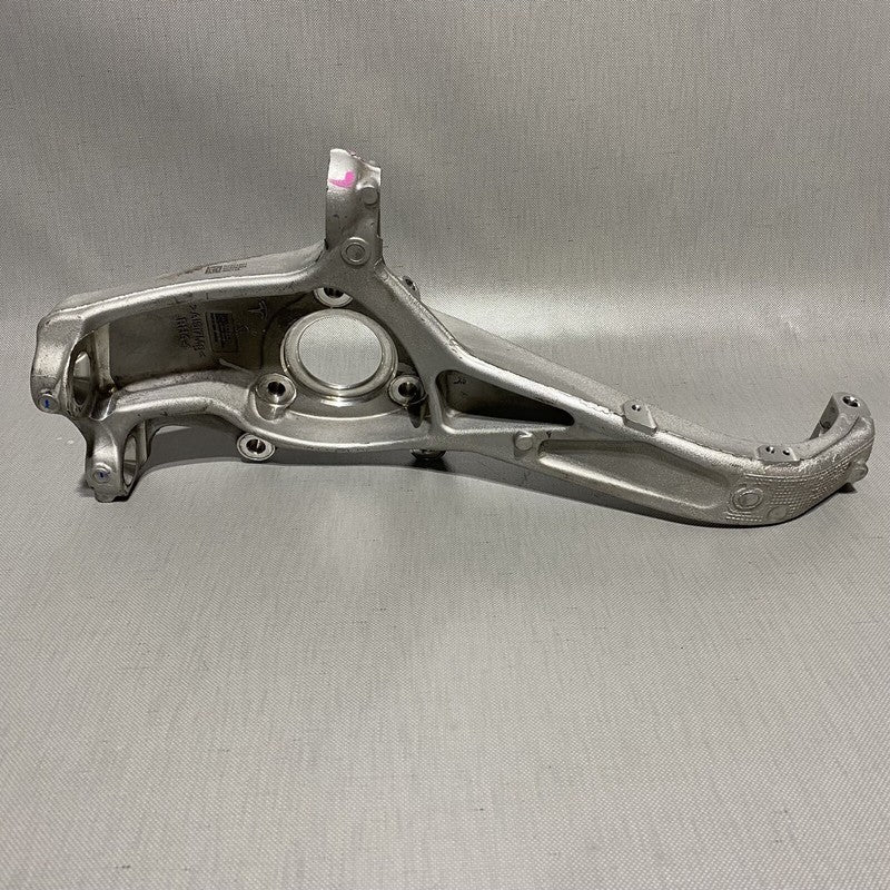 1044316-00-E TESLA MODEL 3 KNUCKLE RIGHT FRONT 1044316-00-E 2017 2018 2019 2020 2021 OEM