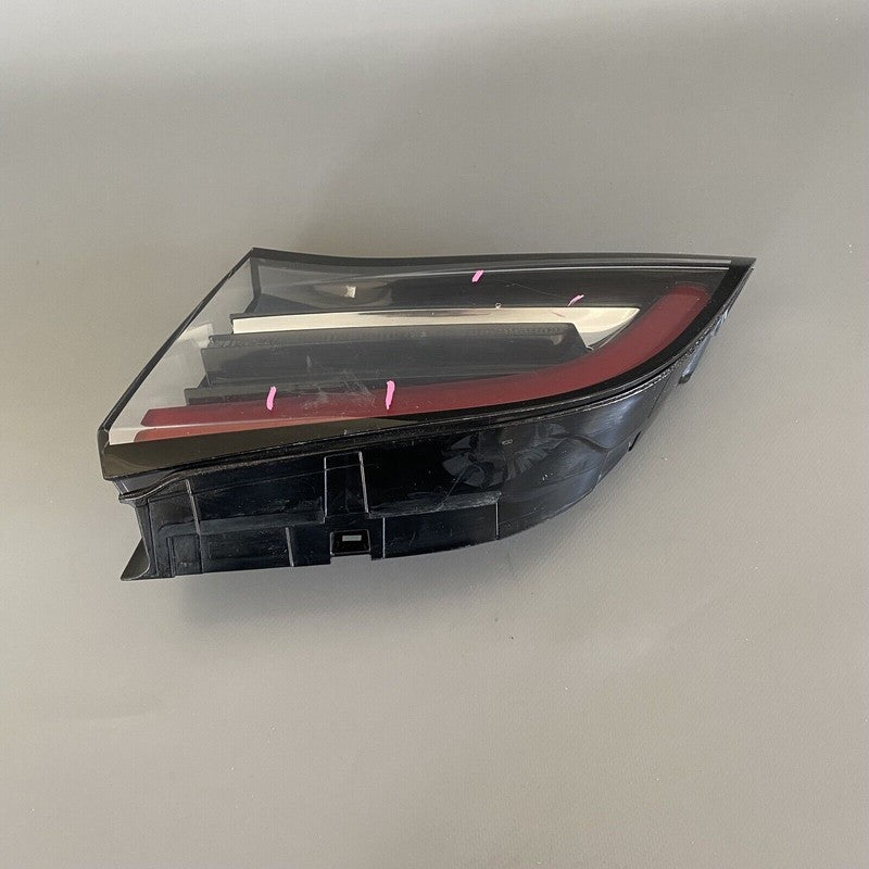 TESLA MODEL 3 INNER TAIL LIGHT RIGHT SIDE 1502089-00-B 2017 2018 2019 