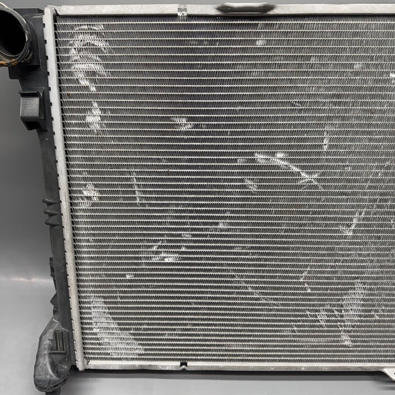 MERCEDES BENZ E350 E550 RADIATOR 2010 2011 2012 2013 2014 2015 OEM A20