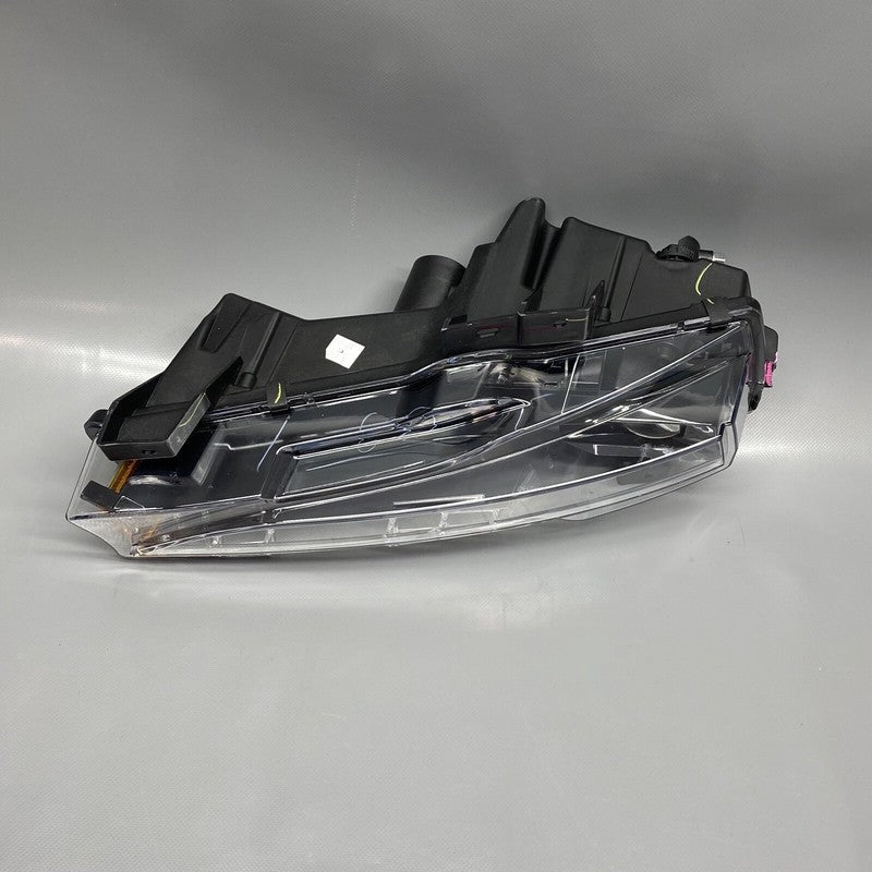 1077392-00-F TESLA MODEL 3 FOG LIGHT RIGHT PASSENGER 2017 2018 2019 20 21 2022 1077392-00-F