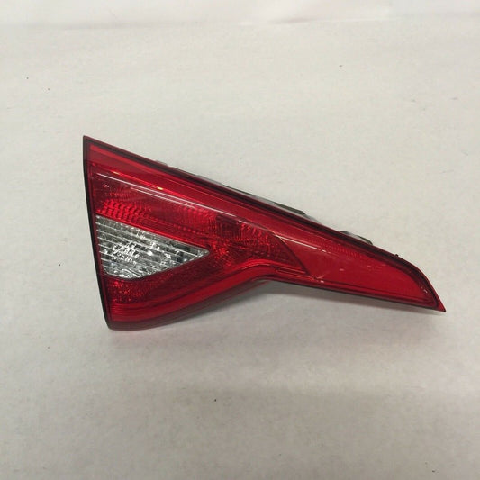 92403-C2000 HYUNDAI SONATA LEFT DRIVER INNER TAIL LIGHT 2015 2016 OEM