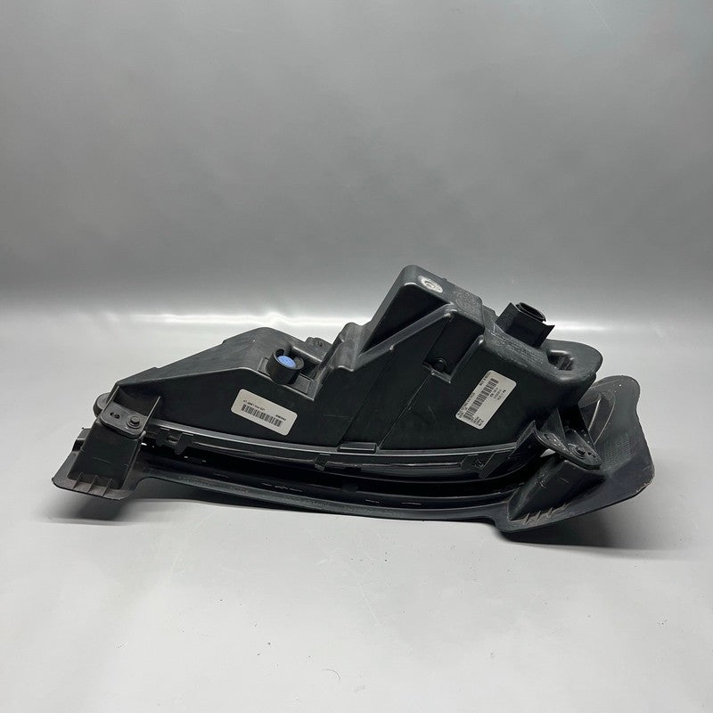 CHRYSLER 300 FOG LIGHT LEFT DRIVER 2015 2016 2017 2018 OEM 9403949