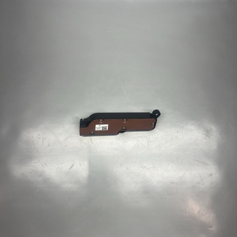 1786322-00-B TESLA MODEL Y SEAT SWITCH RIGHT FRONT 2025 1786322-00-B