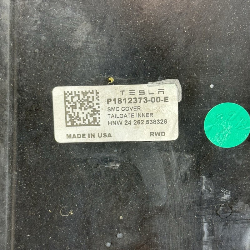1812373-00-E TESLA CYBERTRUCK TAILGATE INNER TRIM 2024 2025 OEM 1812373-00-E