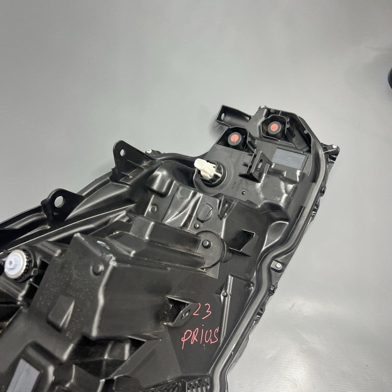 TOYOTA PRIUS HEADLIGHT LEFT DRIVER 2023 2024 2025 OEM 