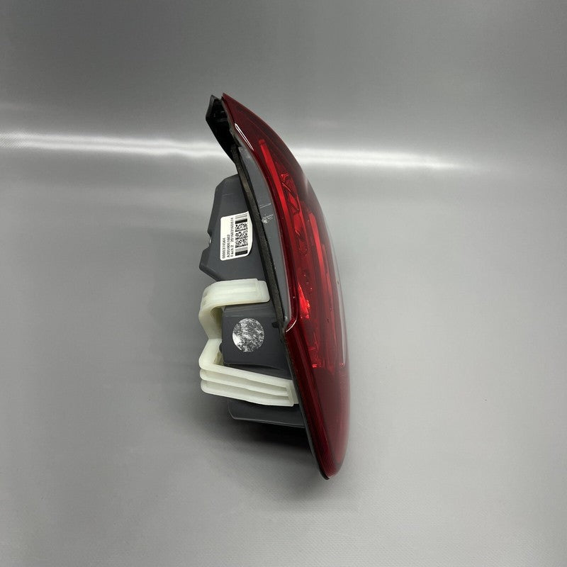 A2059061602 MERCEDES BENZ C300 WAGON TRUNK TAIL LIGHT RIGHT 2015 2016 2017 2018 OEM