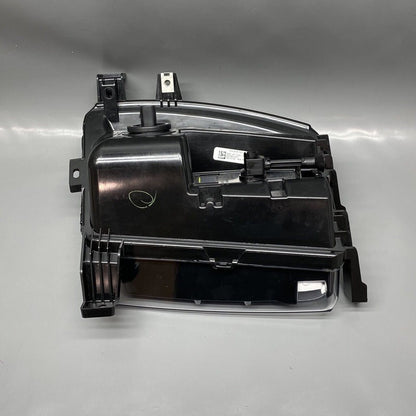 1034327-00-C TESLA MODEL X FOG LIGHT RIGHT PASSENGER 2016 2017 18 2019 2020 OEM 1034327-00-C