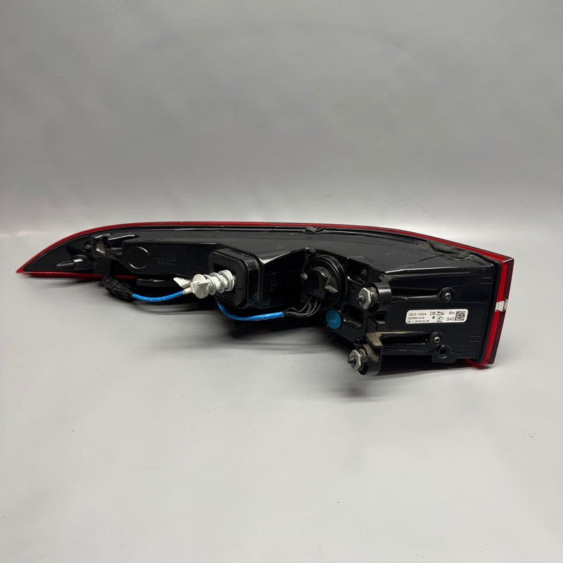 JAGUAR I-PACE TAIL LIGHT RIGHT PASSENGER 2019 2020 OEM J9D3-13404-DB