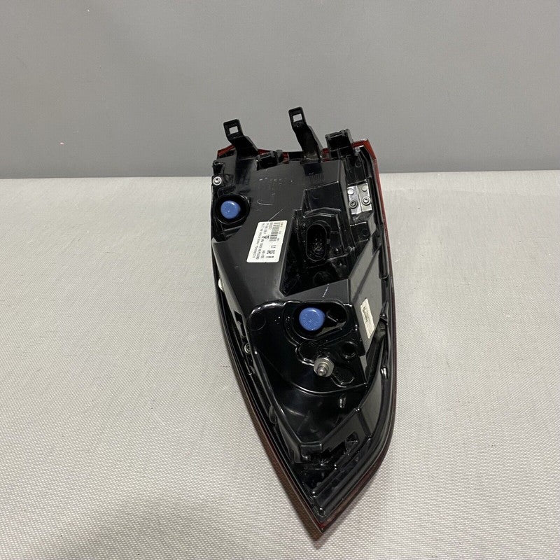 PORSCHE CAYENNE TAIL LIGHT RIGHT PASSENGER LED 7P545208H OEM 2015 2016