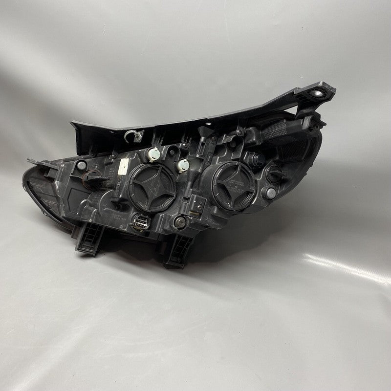 92102-C25 HYUNDAI SONATA HEADLIGHT RIGHT PASSENGER 92102-C25 2018 2019 HALOGEN OEM