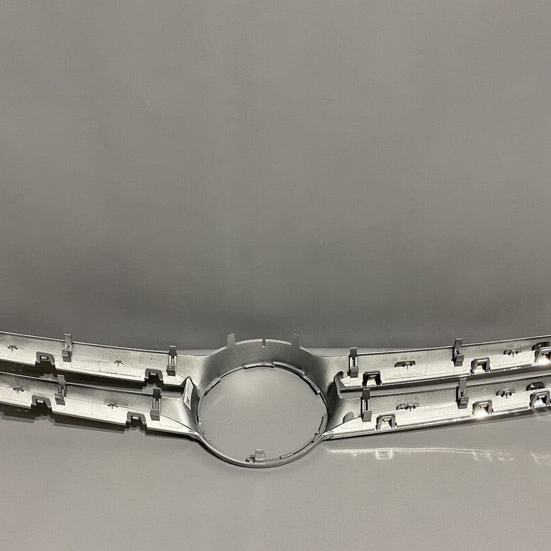 A2058880160 MERCEDES BENZ C300 FRONT GRILLE CENTER TRIM C400 A2058880160 2015 2016 2017 OEM