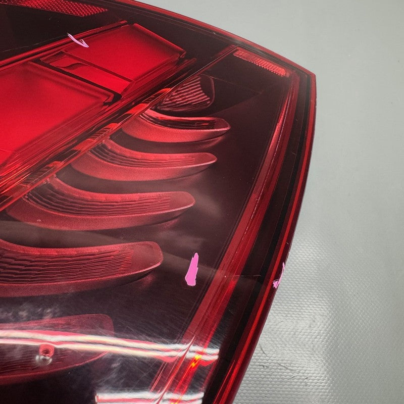 MERCEDES BENZ C300 TAIL LIGHT LEFT DRIVER 2022 2023 LED 2024 LED C43 O