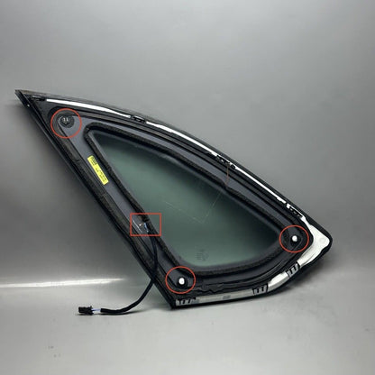 36A845298AA BENTLEY BENTAYGA QUARTER GLASS RIGHT REAR 2016 17 2018 2019 2020 OEM 36A845298AA