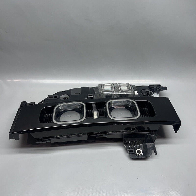 L8B3-13404-DD LAND ROVER DEFENDER TAIL LIGHT RIGHT PASSENGER 2020 2021 2022 OEM L8B3-13404-DD