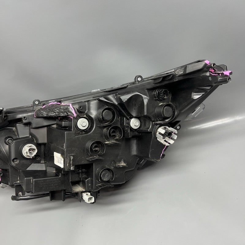 RAV 4 TOYOTA RAV 4 HEADLIGHT RIGHT PASSENGER 2022 2023 2024 OEM 