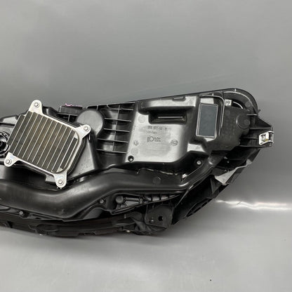 1563714-95-C TESLA MODEL S PLAID HEADLIGHT RIGHT PASSENGER 2021 2022 2023 BLACK 1563714-95-C