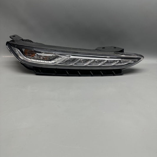 92208-J9010 HYUNDAI KONA DAYTIME RUNNING LIGHT RIGHT 2018 2019 2020 2021 OEM 92208-J9010
