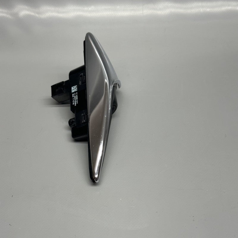 1495865-20-D TESLA MODEL 3 FENDER CAMERA MARKER RIGHT 2017 2018 2019 2020 OEM 1495865-20-D
