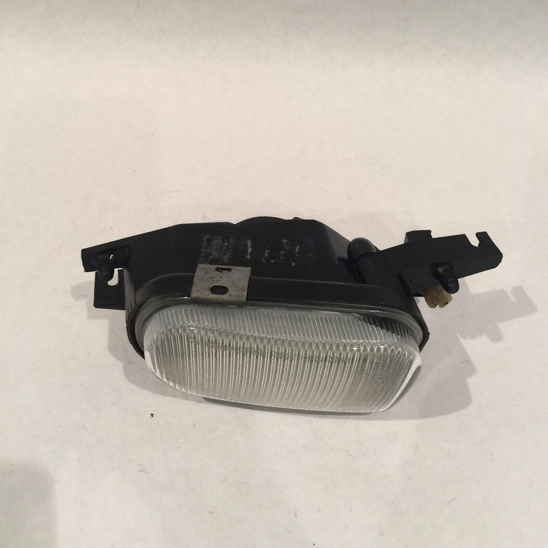 MERCEDES BENZ CL500 FOG LIGHT RIGHT PASSENGER 151000-00 2000 2001 2002
