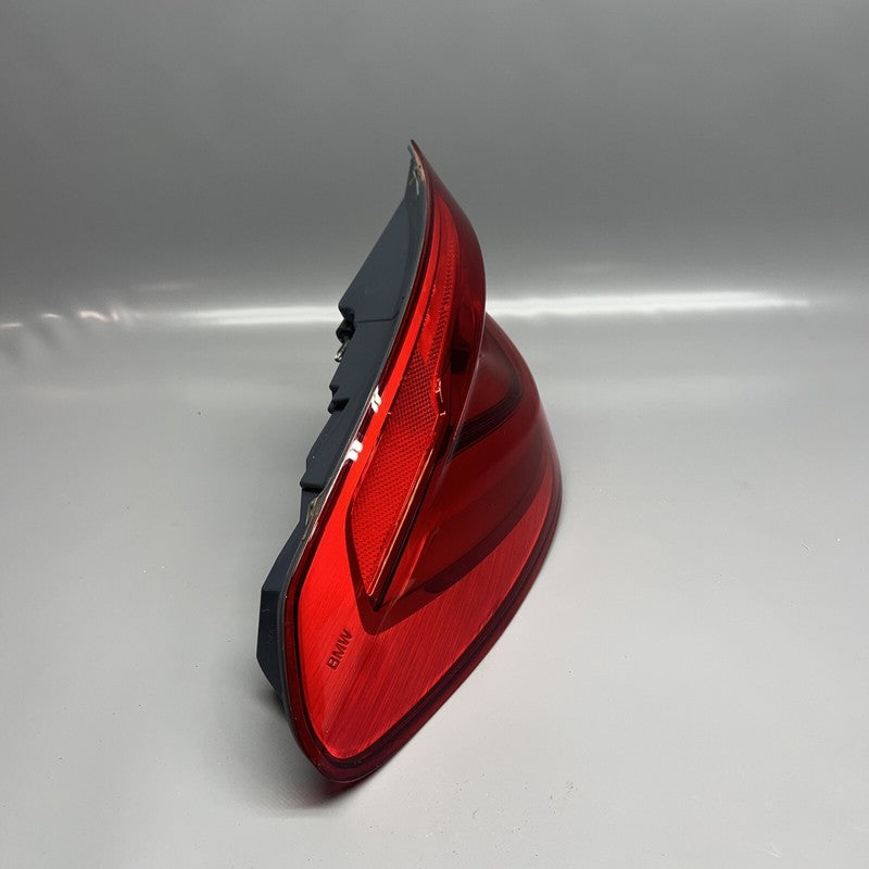 7376487 BMW 640 GT GRAN TURISMO TAIL LIGHT LEFT DRIVER 2018 2019 OEM 7376487