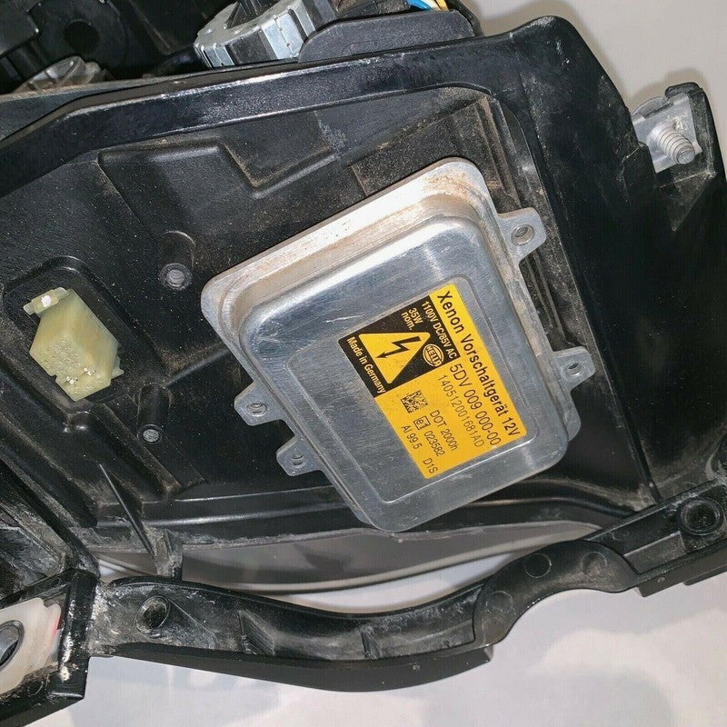 BMW 528 535 E60 HEADLIGHT LEFT DRIVER SIDE 2006 2007 XENON OEM
