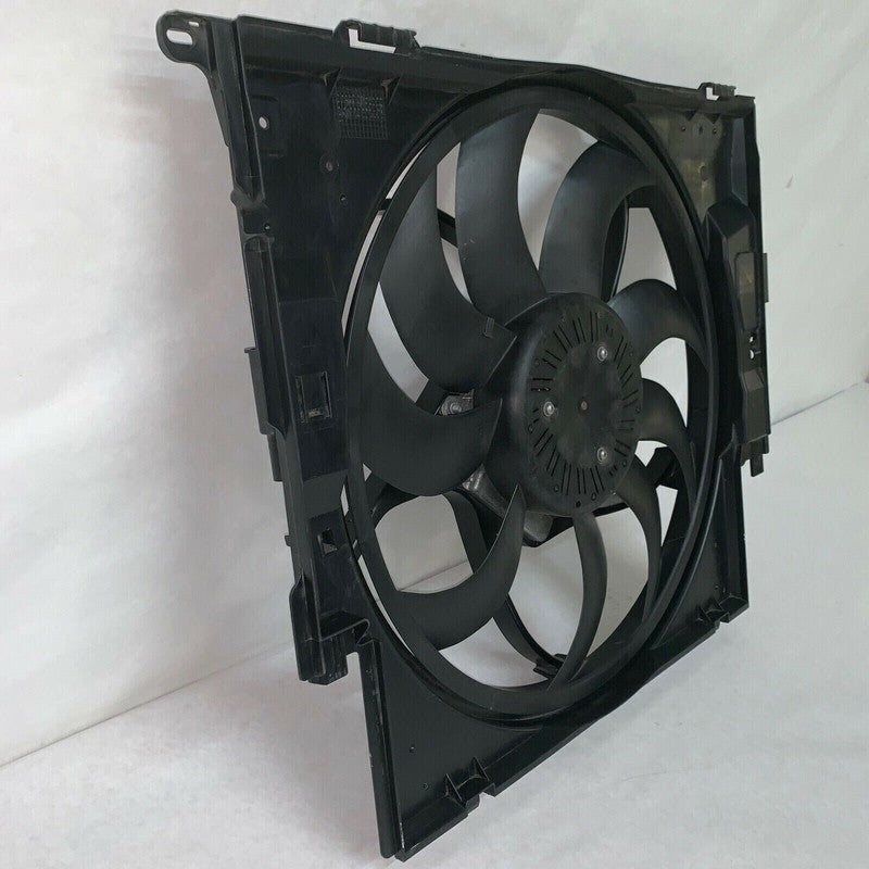 8641964 BMW 328 F30 RADIATOR COOLING FAN SEDAN 8641964 2012 2013 2014 2015 2016 OEM