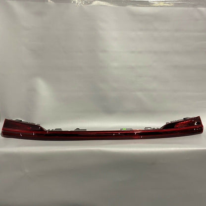 4KE945095C AUDI E-TRON CENTER REAR TAIL LIGHT 4KE945095C 2019 2020 OEM