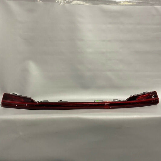 4KE945095C AUDI E-TRON CENTER REAR TAIL LIGHT 4KE945095C 2019 2020 OEM