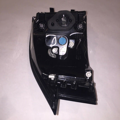 1034333-00-A TESLA MODEL X TAIL LIGHT RIGHT PASSENGER 1034333-00-A 2015 2016 2017 2018 OEM