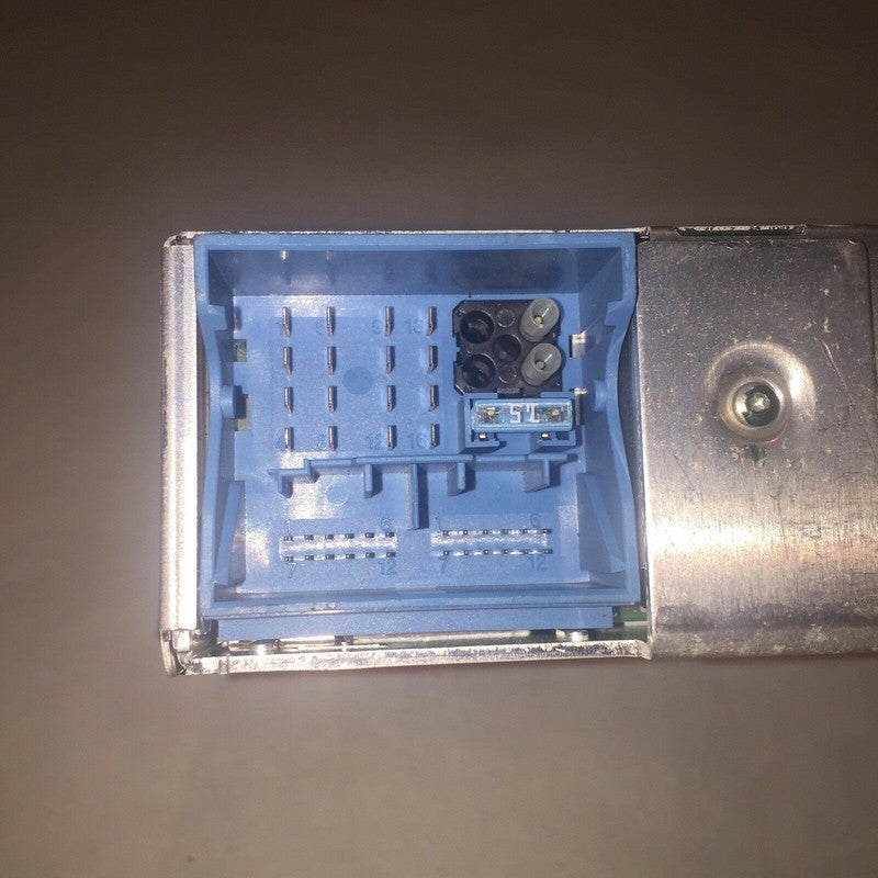 65129246504-01 BMW 328 E90 4-DOOR RADIO PROFFESIONAL SATELLITE CD PLAYER 2010 2011 2012 OEM