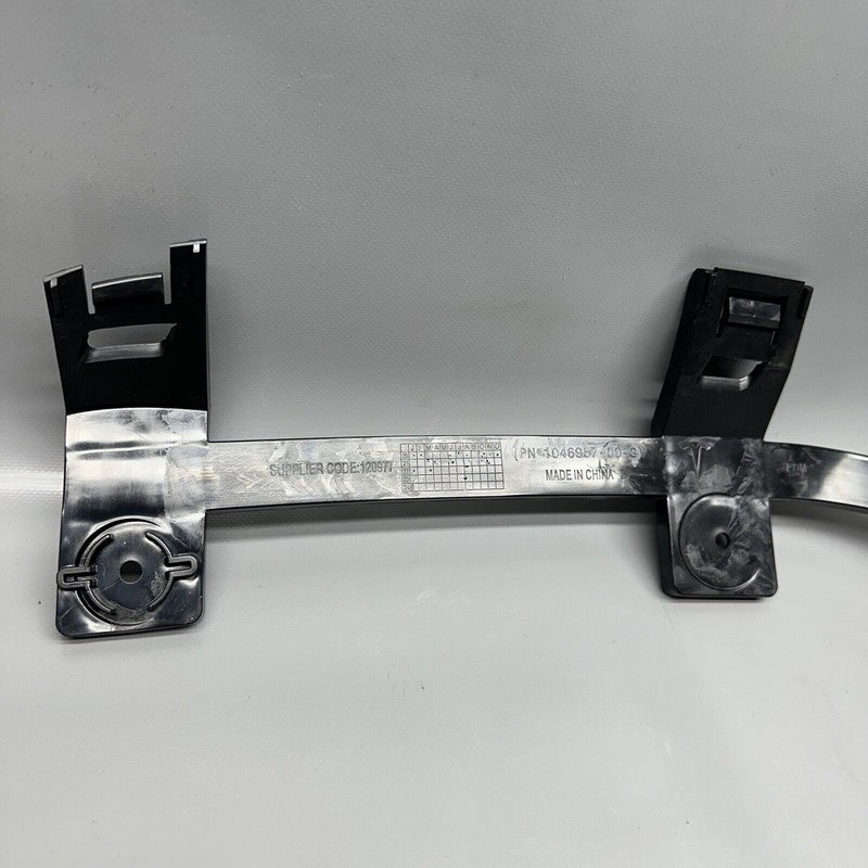 1046957-00-G TESLA MODEL X HEADLIGHT BRACKET SUPPORT LEFT 2015-2021 OEM 1046957-00-G